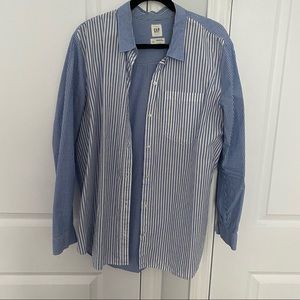 GAP boyfriend fit button up shirt